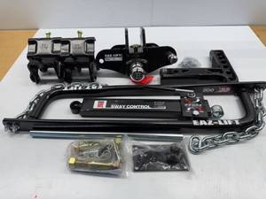 lot 38 image: WD HITCH KIT 800 LB ROUND BAR  KIT