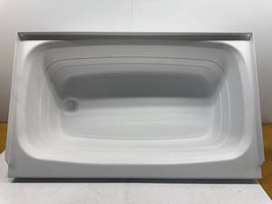 lot 53 image: Lippert 209673 ABS Acrylic Bathtub with Left Drain - 24 x 40, White