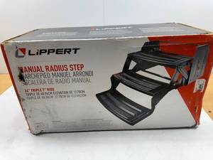lot 57 image: Lippert Components 24 Radius Corner Manual Step - Triple, 7 Rise - 432687