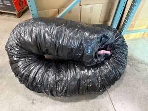 lot 60 image: FLEX DUCT 14X25 INSULATED