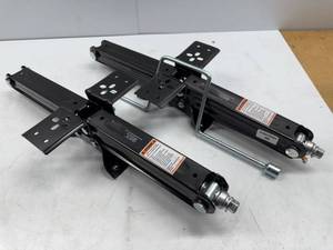 lot 106 image: Quick Products QP-RVJ-S24 RV Stabilizing and Leveling Scissor Jack, 5,000 lbs. Max, 24 - Pair