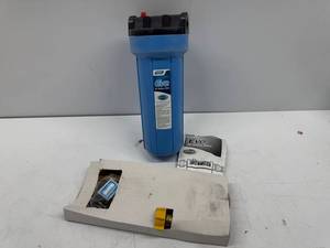 lot 125 image: Camco Evo RV Water Filter