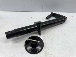 lot 147 image: Lippert Quick Drop Tongue Jack #423192