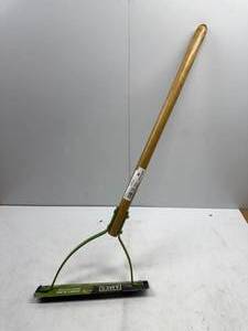 lot 150 image: AMES Double Blade Weed Grass Cutter with Hardwood Handle, 30 Inch -  2915300
