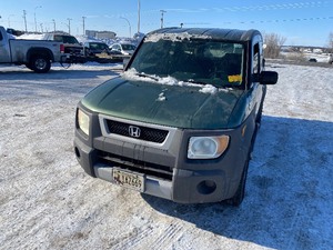 lot 16 image: 2003 Honda Element AWD
