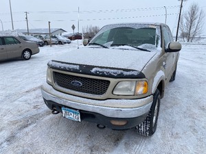 lot 11 image: 2000 Ford F-150