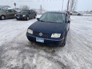 lot 10 image: 2005 Volkswagen Jetta