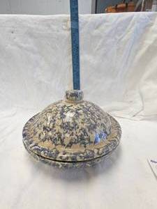 lot 8 image: RRP, Roseville, Spongeware Bowl and Lid Set, Great Condition