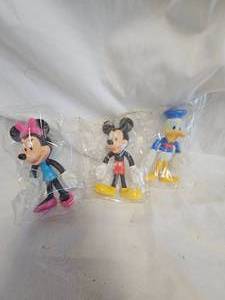 lot 25 image: Disney Mickey, Minnie, and Donald Duck Figures