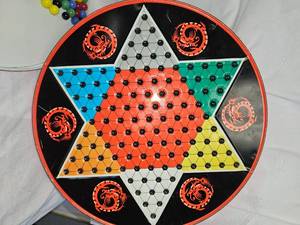 lot 38 image: Vintage Chinese Checkers with original Marbles
