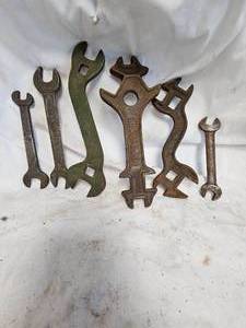 lot 90 image: Antique Unique Hand Tools