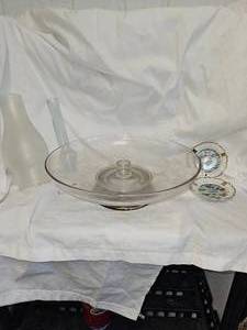 lot 76 image: Worlds Fair Plates(2), Lantern Chimneys, Candle Bowl