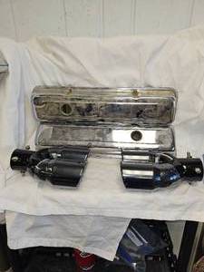 lot 79 image: Small Block Chevy Chrome Valve Cover, 2 Exhaust tips like new