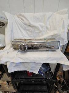 lot 80 image: GM Cheverolet Stamped Valve Covers
