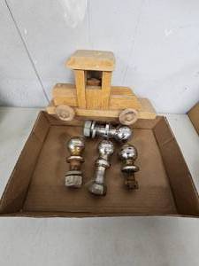 lot 82 image: 3-2 Tow Balls, 1-2 516th, Wooden Model Truck
