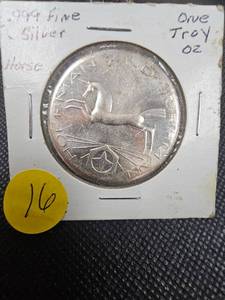 lot 116 image: 1 oz Fine Silver .999, 19871 Horse