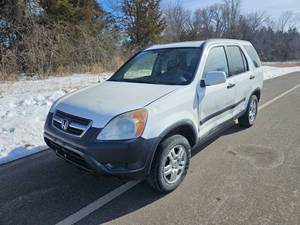 lot 10 image: 2004 Honda CRV AWD