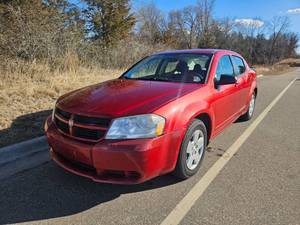 lot 9 image: 2009 Dodge Avenger