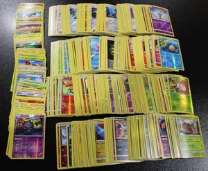 lot 65 image: Pre 2020 Rare  Reverse Holo  Holo Rare Pokemon Card Lot  NO COMMONSUNCOMMONS  500 Cards