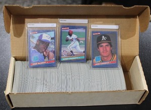 lot 69 image: 1986 Donruss Baseball Complete Set  McGriff & Canseco Rookie Card