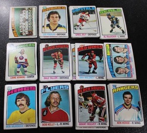 lot 80 image: 1976-77 Topps Hockey Card Lot  125 Cards  Mid Grade or Better