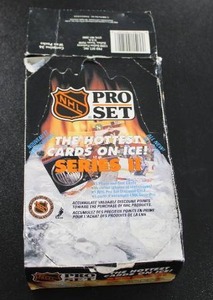 lot 119 image: 1990-91 Pro Set Hockey Unopened Pack lot  36 Packs