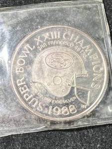 lot 45 image: 1 TROY OZ .999 FINE SILVER 1988 49ERS ROUND