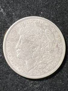 lot 62 image: 1921-D US MORGAN SILVER DOLLAR