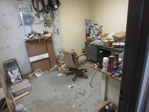 lot 60 image: Contents of Storage Room (see pics)