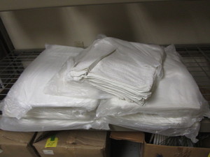 lot 93 image: Approx. 120 15x23 Towels