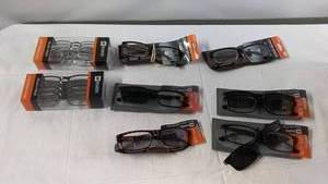 lot 88 image: Set of 8 Mens Reading Glasses with Case, 2.50 Strength