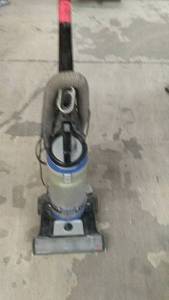lot 133 image: Used Bissell CleanView Rewind Upright Vacuum Cleaner