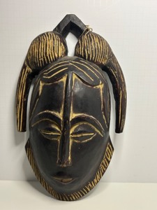 lot 139 image: Handcrafted African Baule Ghanaian Wooden Tribal Face Mask