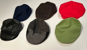 lot 160 image: Collection of 6 Newsboy, Gatsby, Golf Style Mens Hats by Dockers, Payne Stewart, and More
