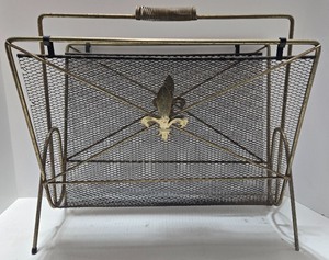 lot 71 image: Mid Century Metal Magazine Rack with Fleur-de-Lis Design