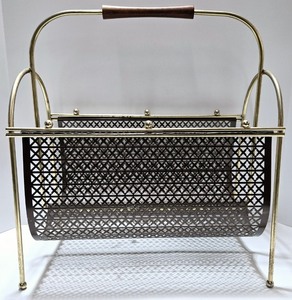 lot 82 image: Mid-Century Modern Brass Magazine Rack with Mesh Design
