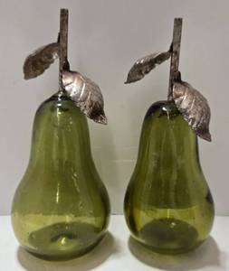 lot 271 image: Set of 2 Vintage MURANO Glass Pears with Metal Leaves