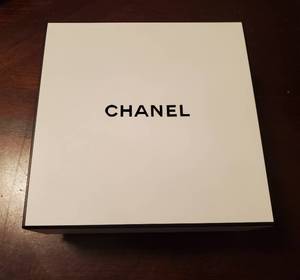 lot 276 image: Set of 10 CHANEL Empty Gift Boxes NEW
