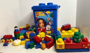 lot 236 image: LEGO Toddler Set with Assorted Blocks and Figures & Small DUPLO Set