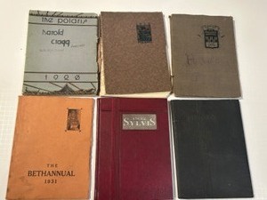 lot 265 image: Lot of 6 1920-1930s High School Yearbooks - Cehisean, Bethannual, Sylvis & Polaris