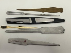 lot 318 image: Collection of Vintage Advertising Letter Openers, One with pocket knife attached