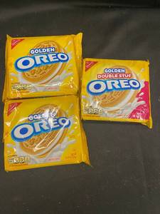 V - Collection of 3 Packs of Oreo Golden and Double Stuf Cookies