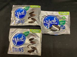 YY - York Peppermint Patties Thins Share Packs