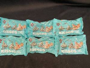 LLL - Set of 6 Bags of Hersheys Kisses Sugar Cookie Flavor