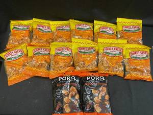 UUU - Assortment of Pork Rinds Turkey Creek and Porq BBQ Flavors