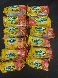 Z - Collection of 12 Assorted Belvita Breakfast Biscuits