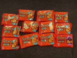 FFF - Set of 12 Reeses Caramel and Chocolate Lava Big Cups