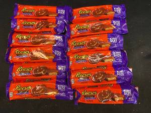 E - Lot of 12 Reeses King Size Peanut Butter Pumpkins
