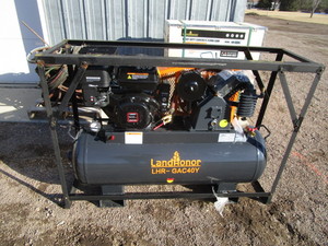 lot 34 image: LandHonor LHR-GAC40Y 40 gal 2 Stage Service Truck Air Compressor