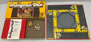 lot 176 image: Dungeon Die Board Game Vintage Rare 1977 Parker Bros. Complete Set Used